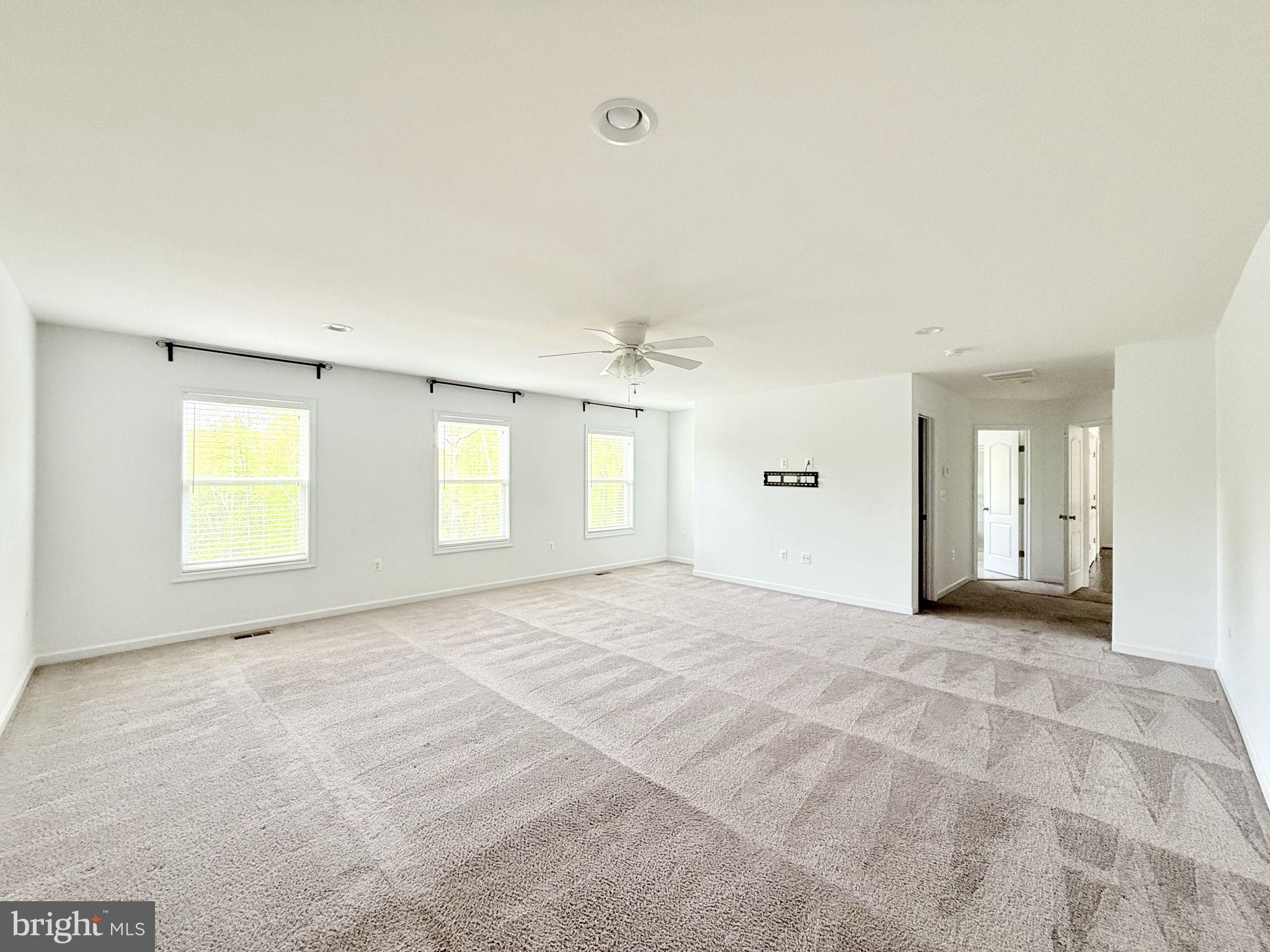 BROOKE POINT ESTATES - Residential Lease