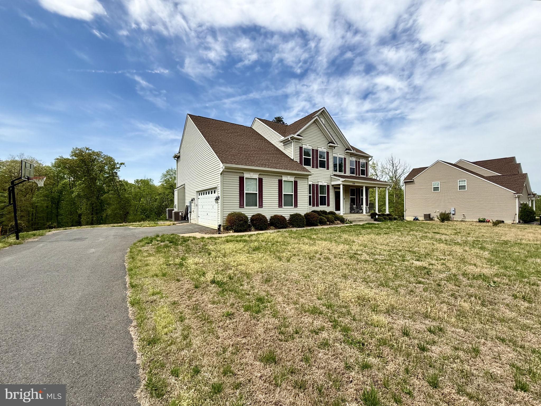 BROOKE POINT ESTATES - Residential Lease