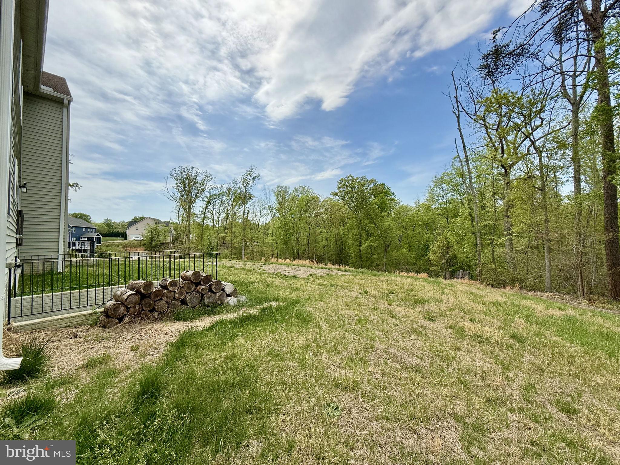 BROOKE POINT ESTATES - Residential Lease