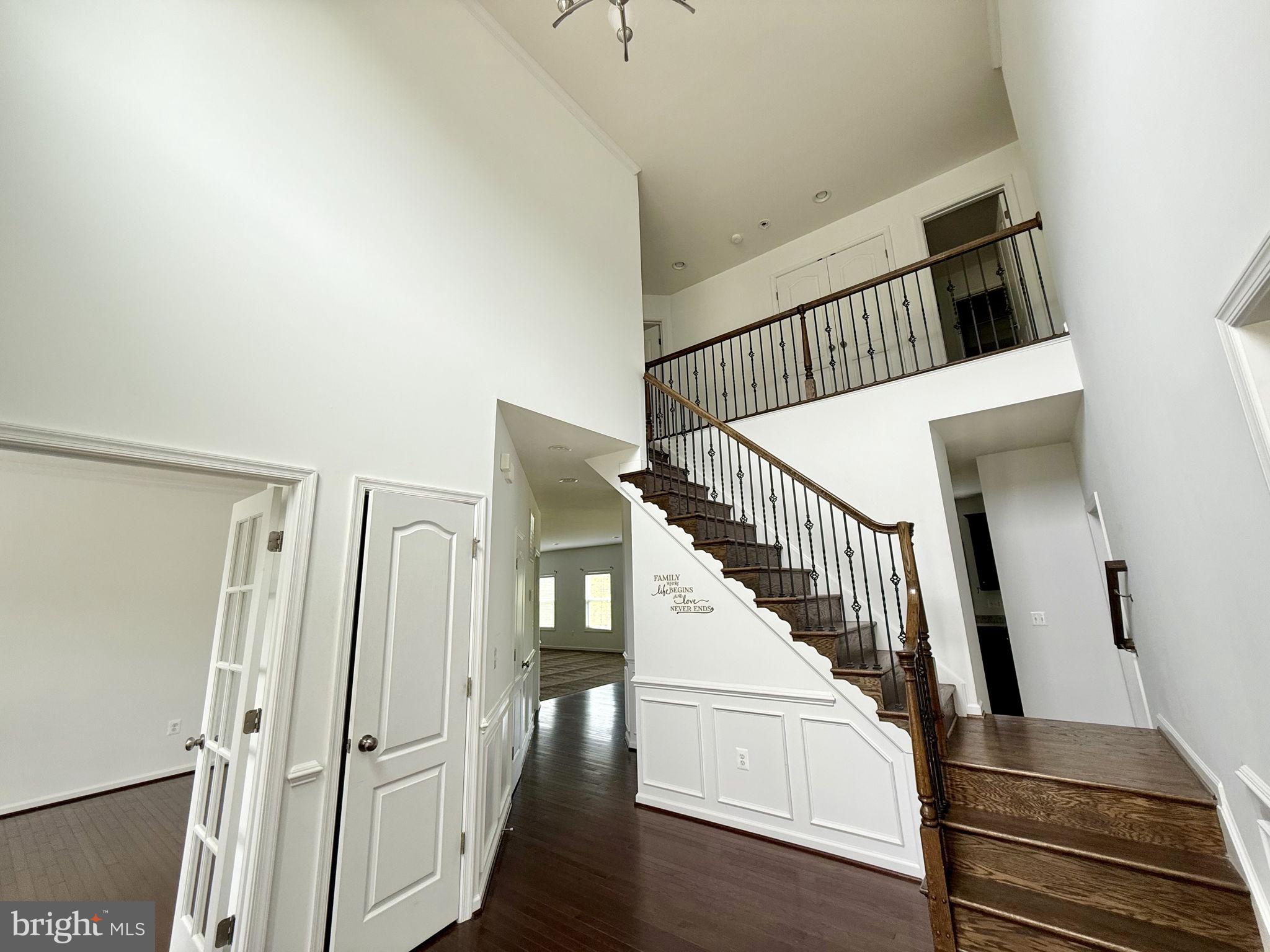 BROOKE POINT ESTATES - Residential Lease