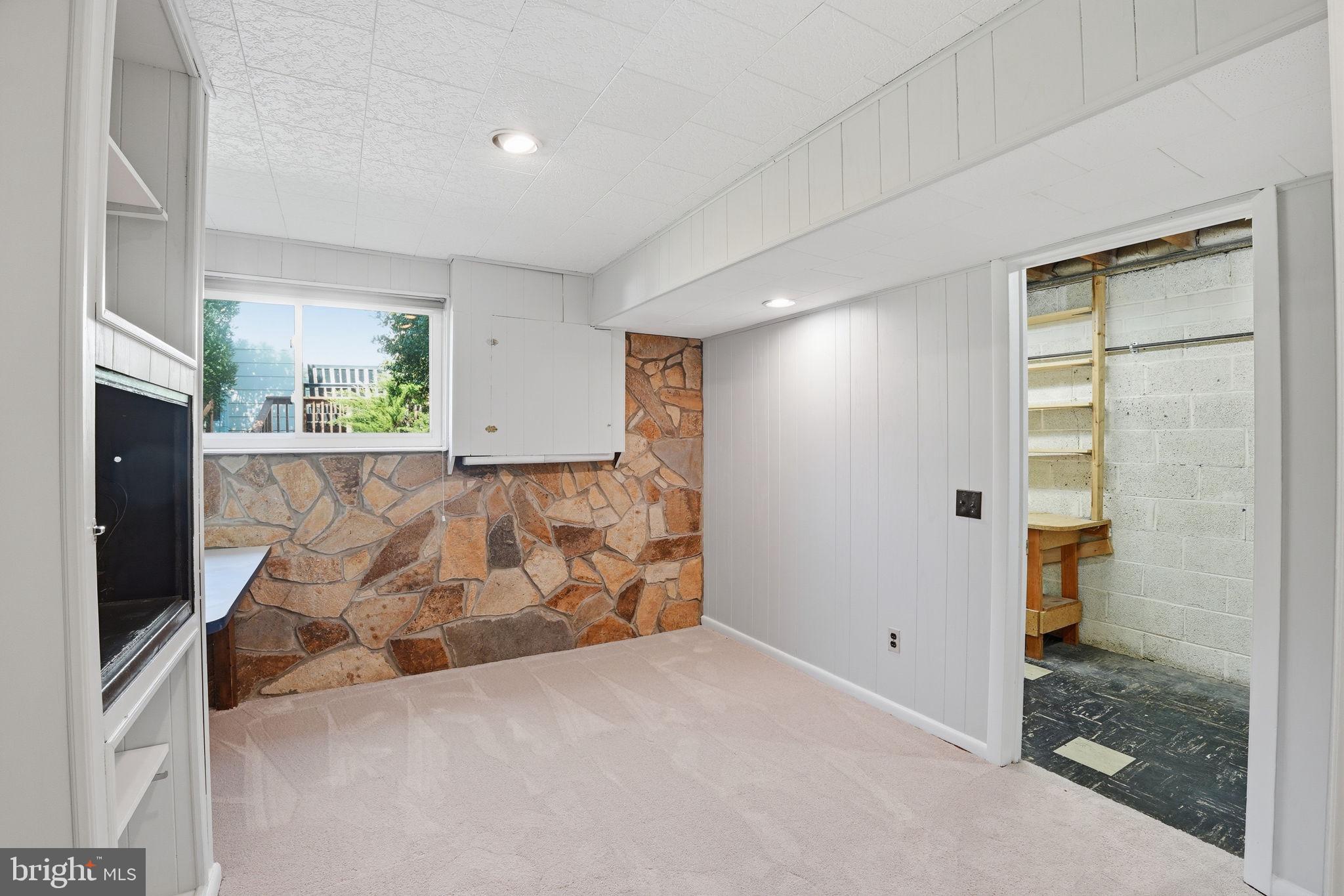 CREST PARK - Residential