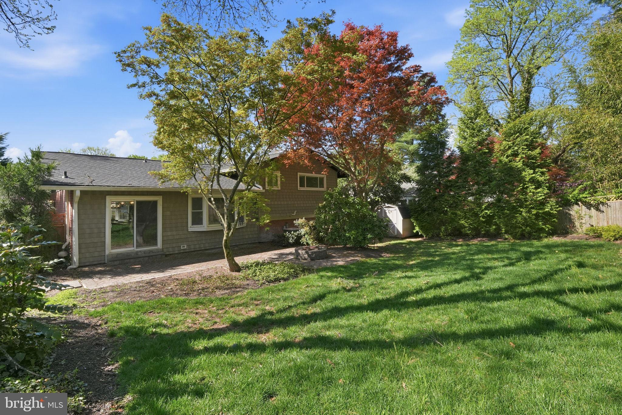 CREST PARK - Residential