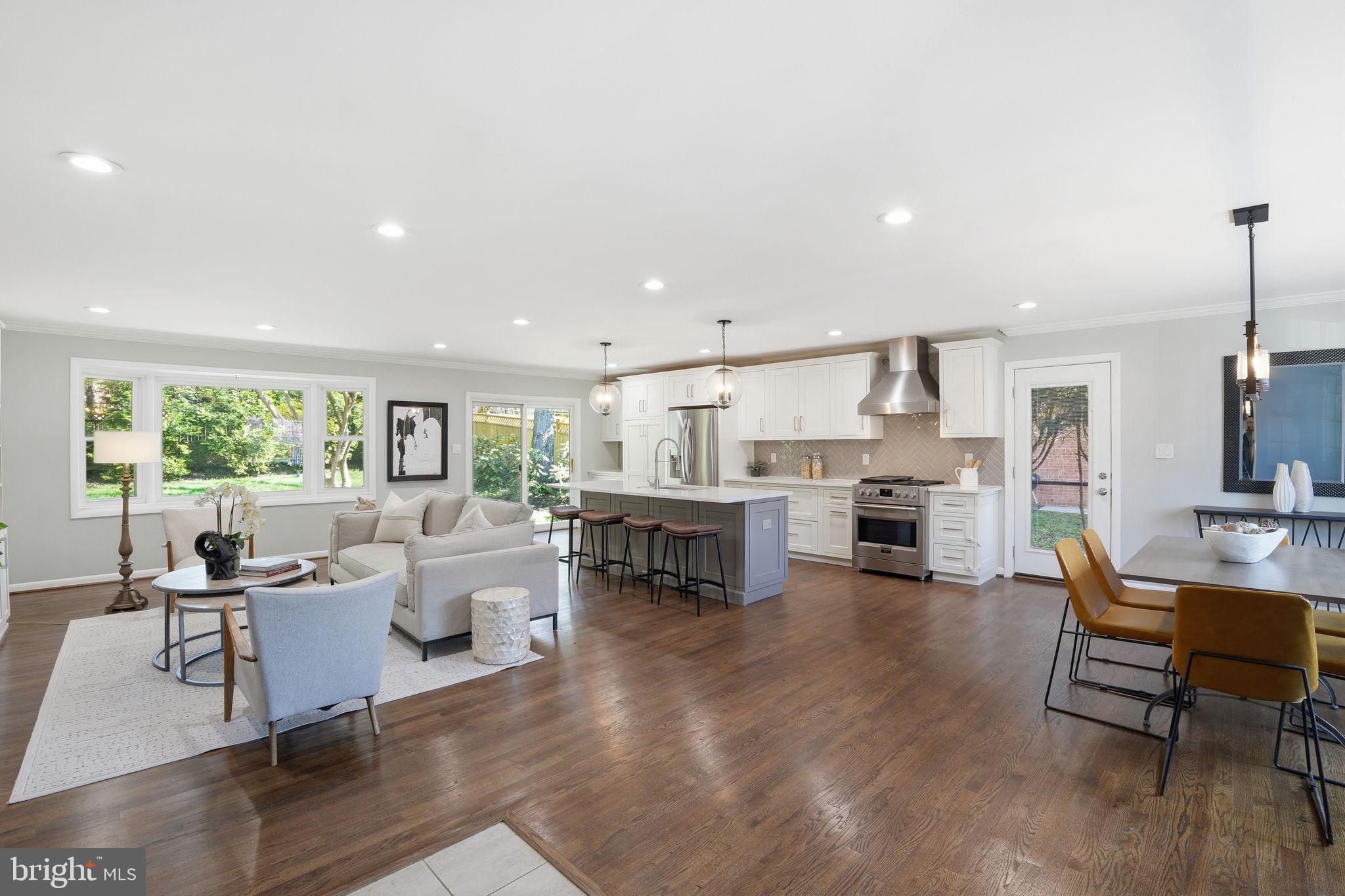 CREST PARK - Residential
