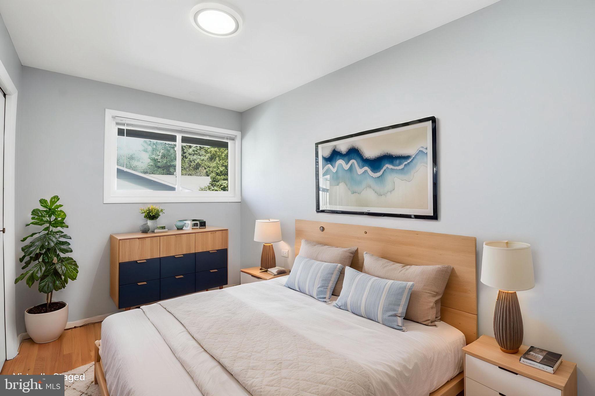 CREST PARK - Residential