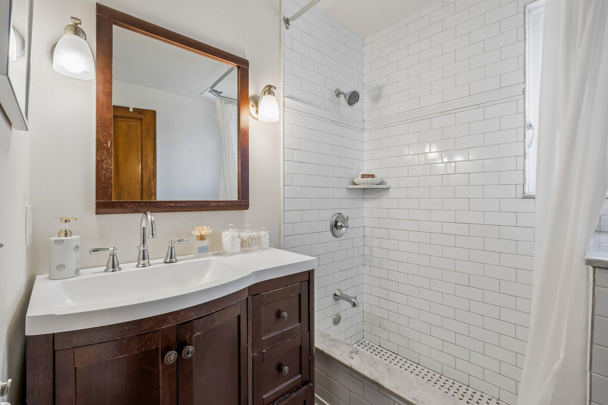 CONSHOHOCKEN - Residential