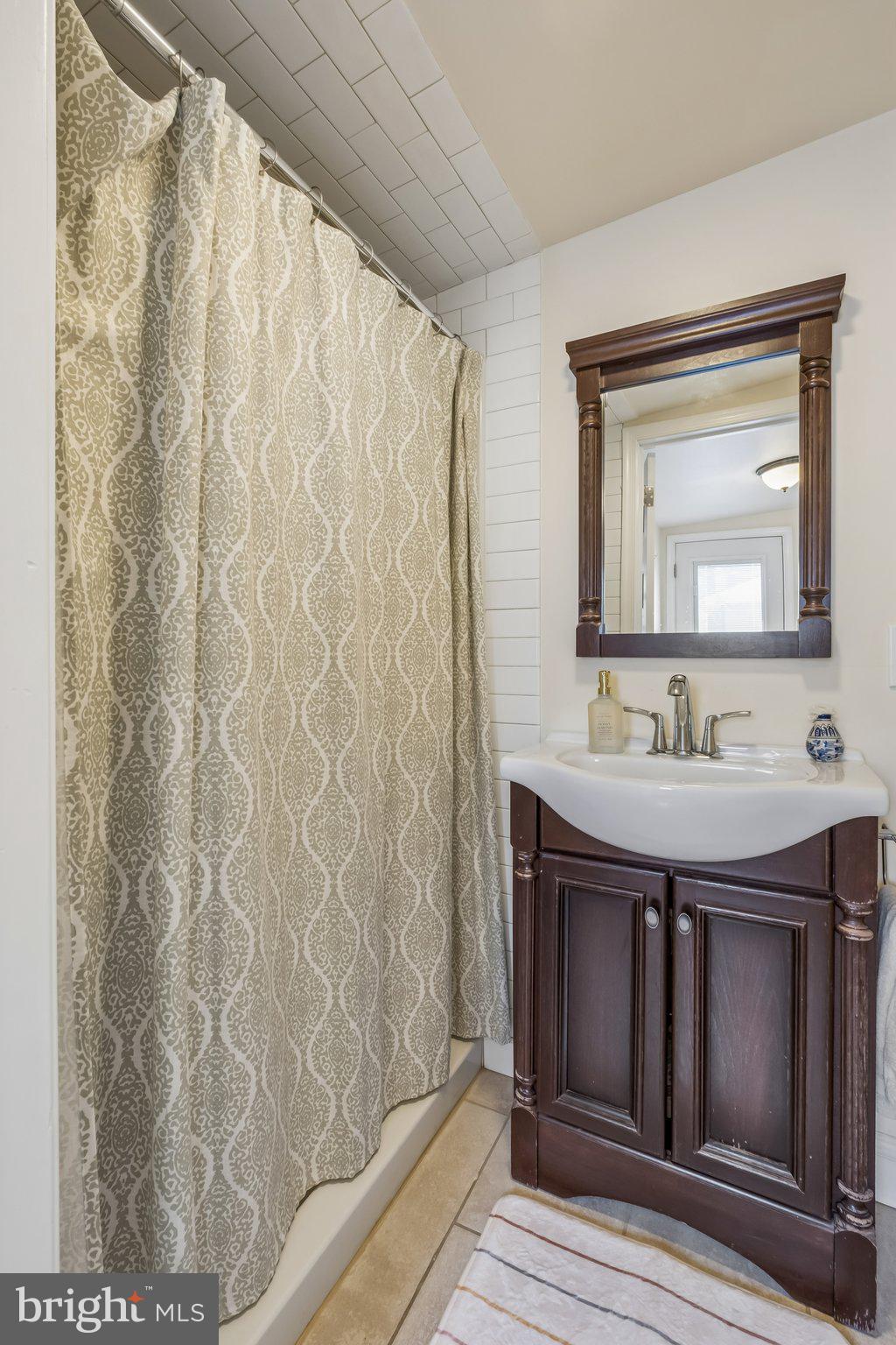 CONSHOHOCKEN - Residential