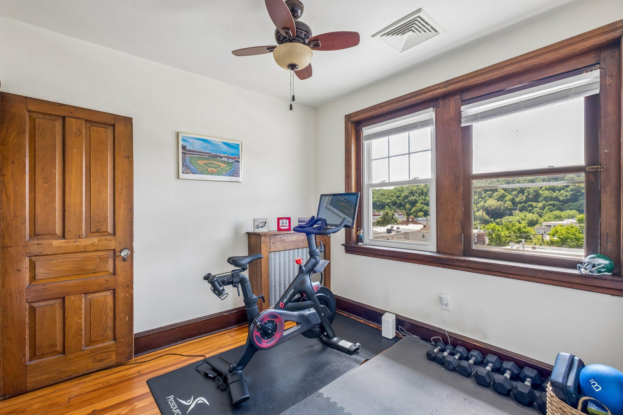CONSHOHOCKEN - Residential