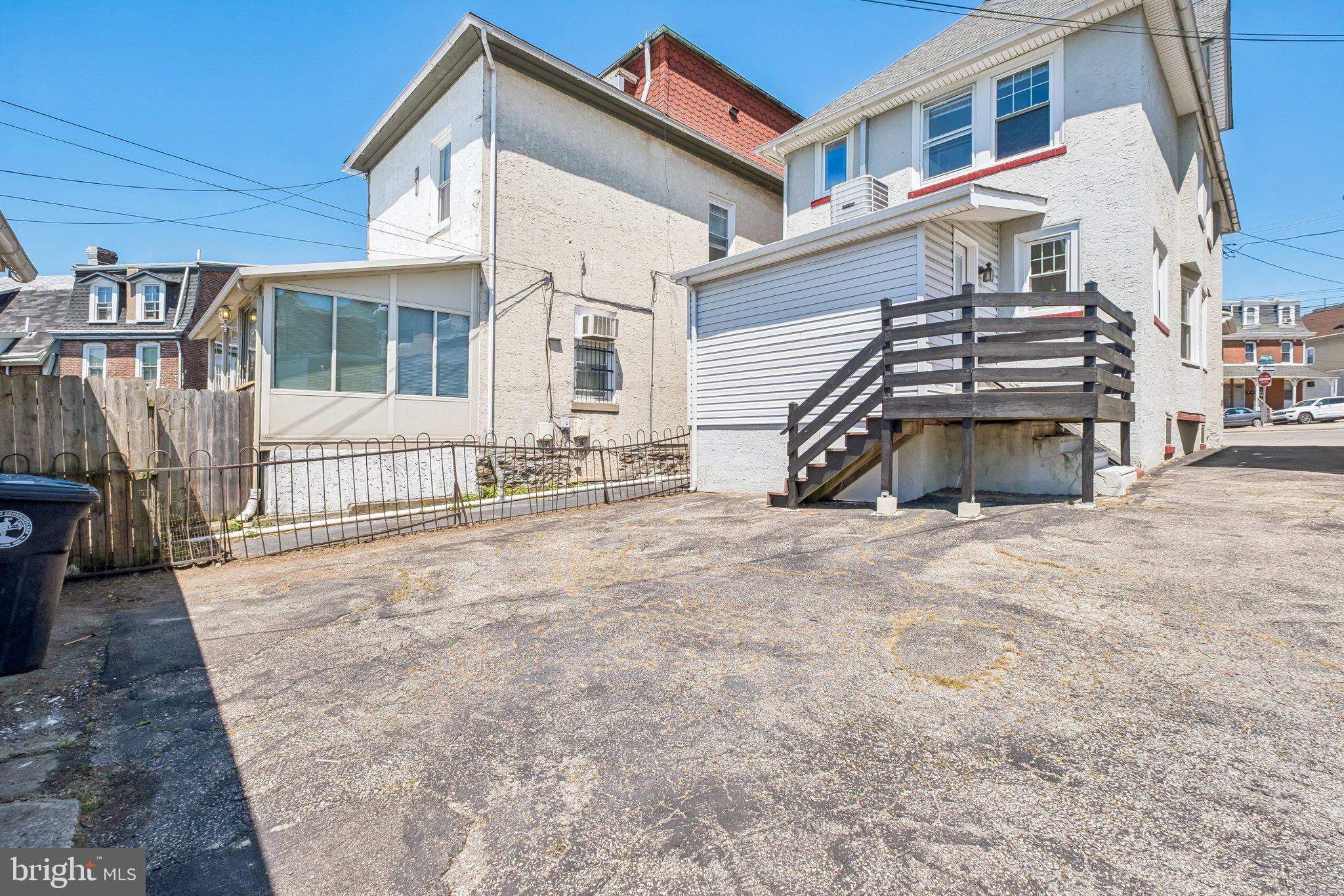 CONSHOHOCKEN - Residential