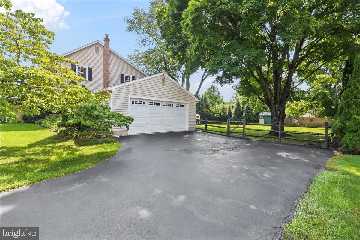 PIN OAK FARMS - Residential