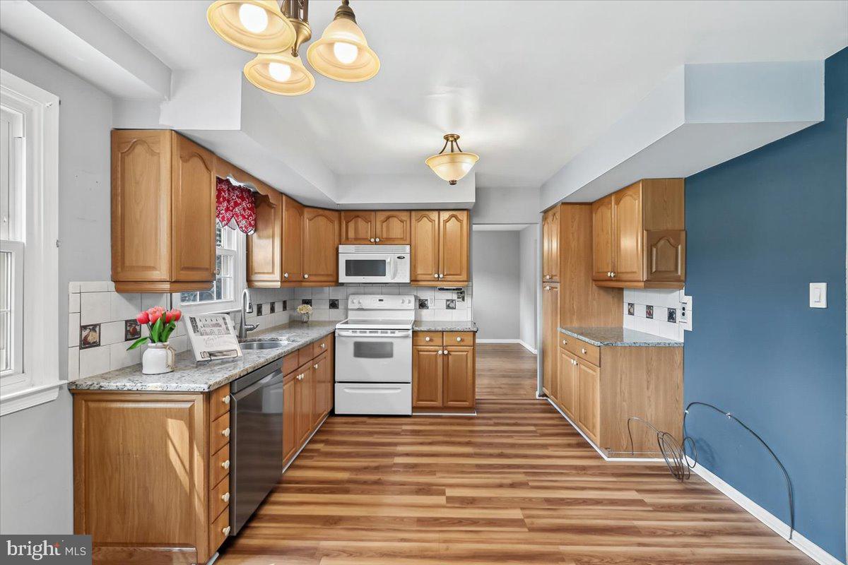 PIN OAK FARMS - Residential