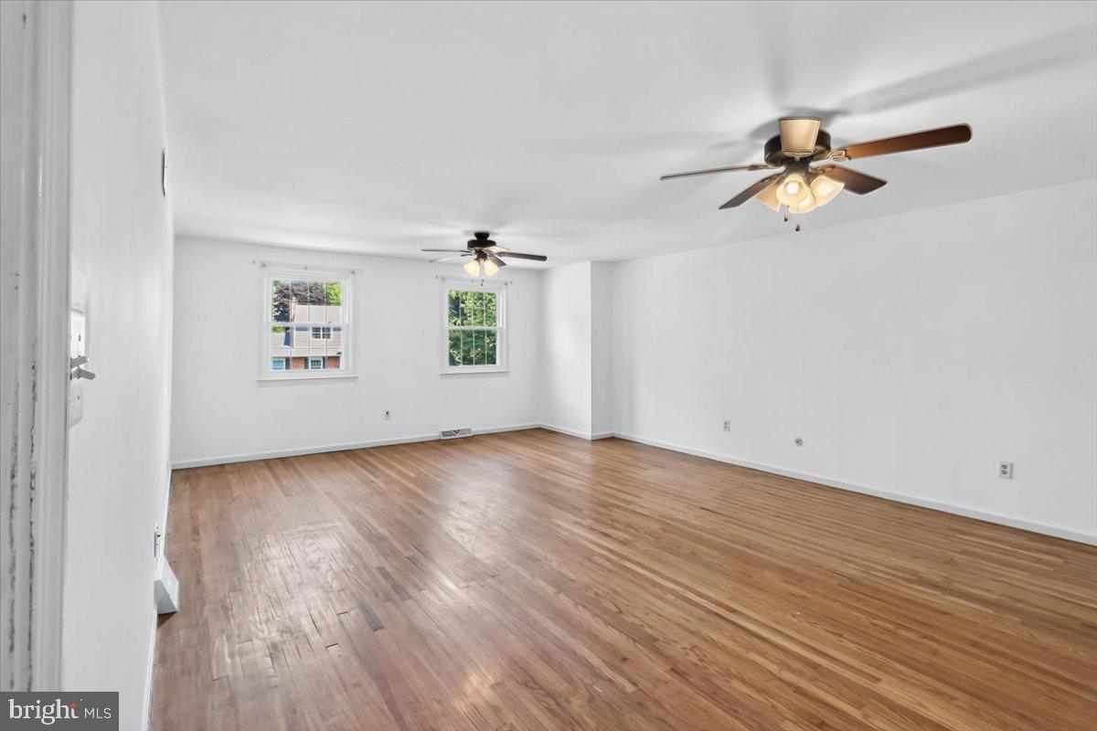 PIN OAK FARMS - Residential
