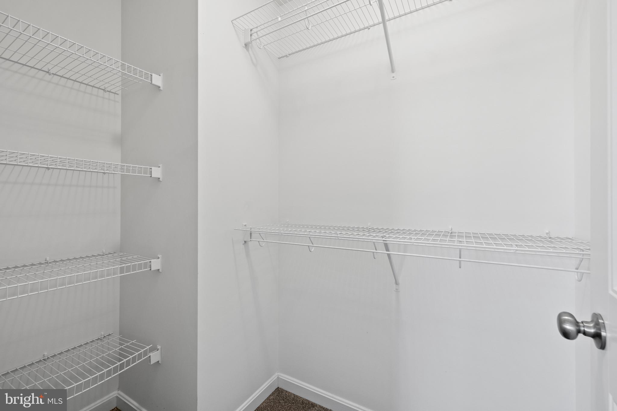 FRANKLIN SQUARE - Residential Lease