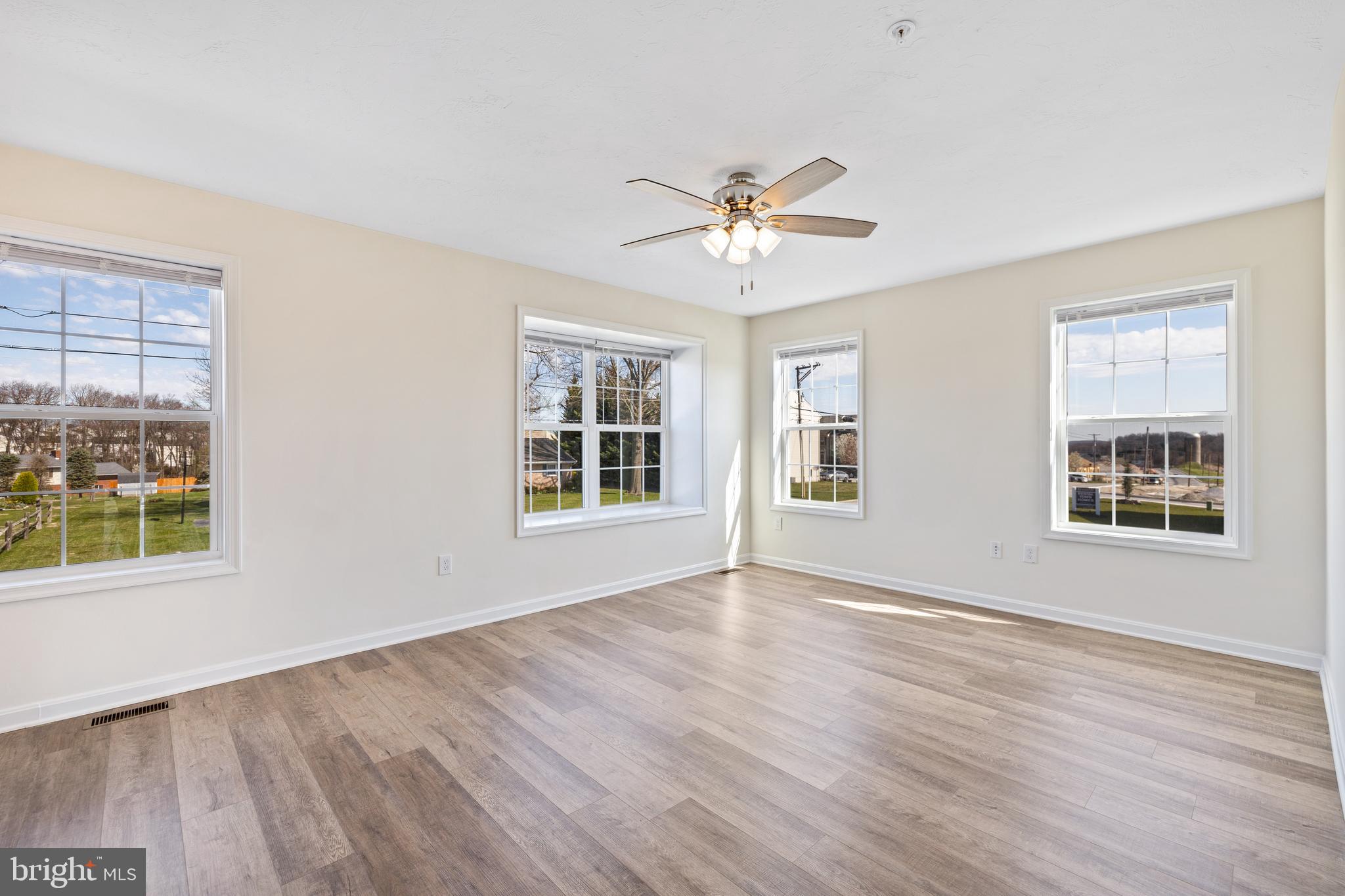 FRANKLIN SQUARE - Residential Lease