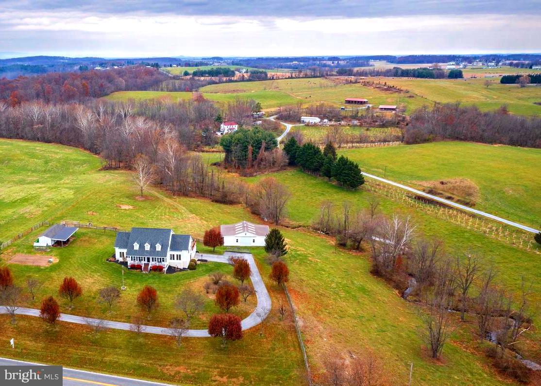 JOHNSVILLE - Farm