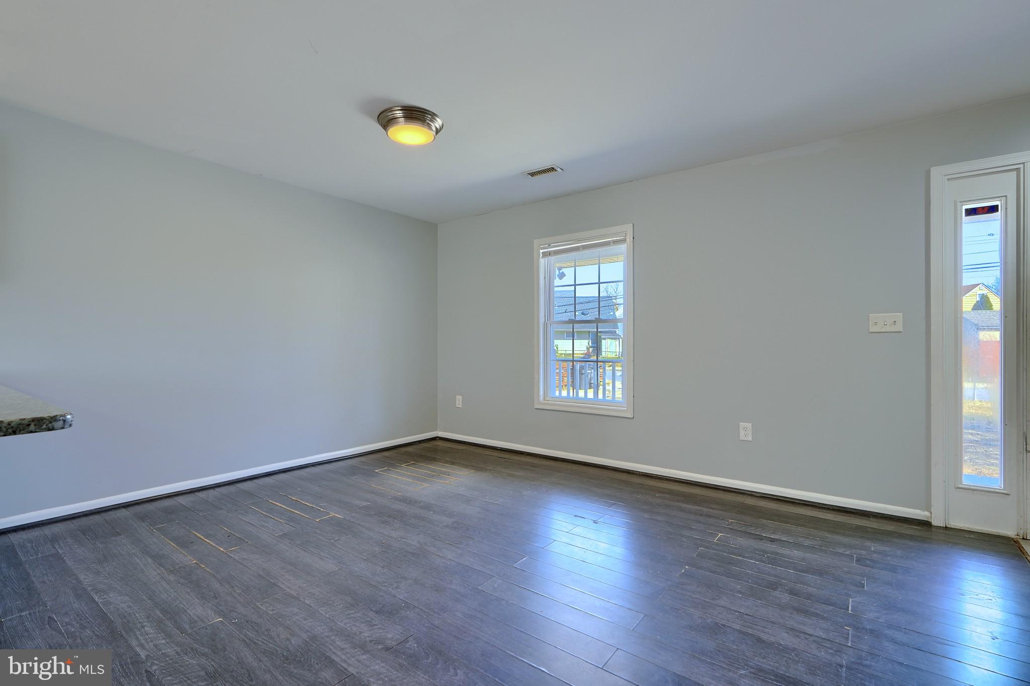 ELMWOOD - Residential
