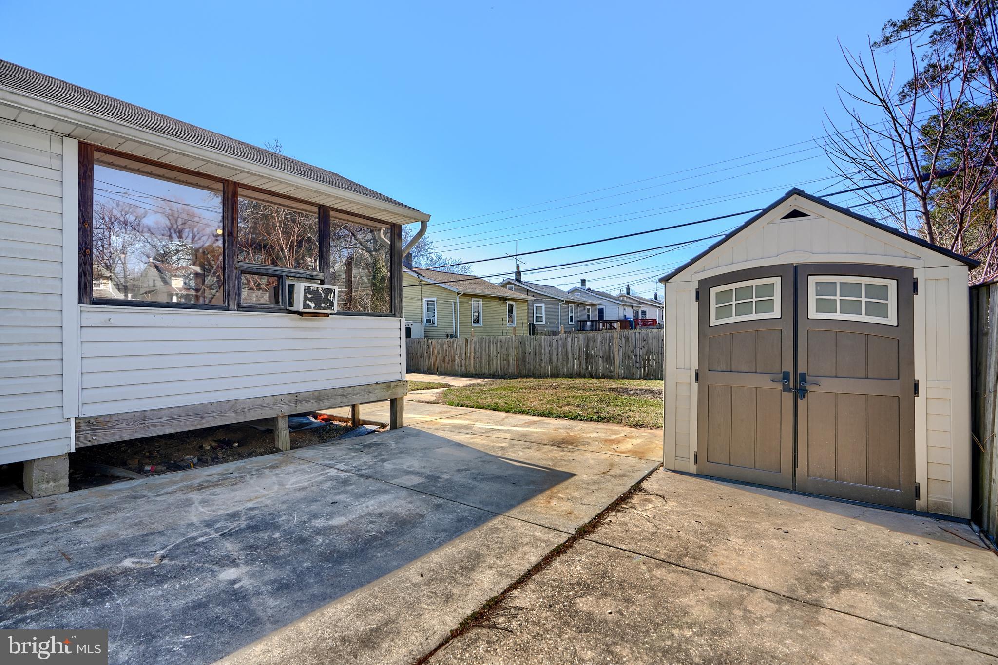 ELMWOOD - Residential
