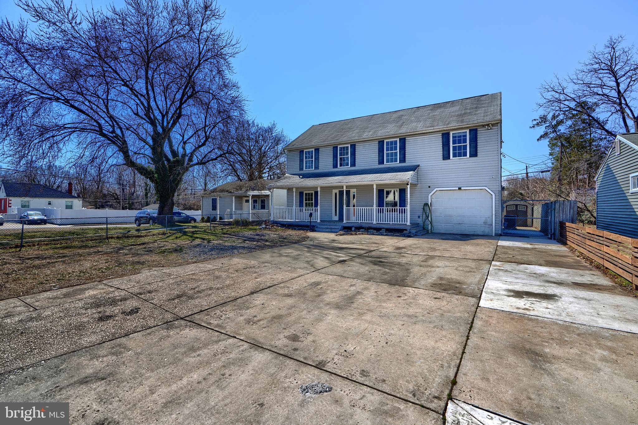 ELMWOOD - Residential
