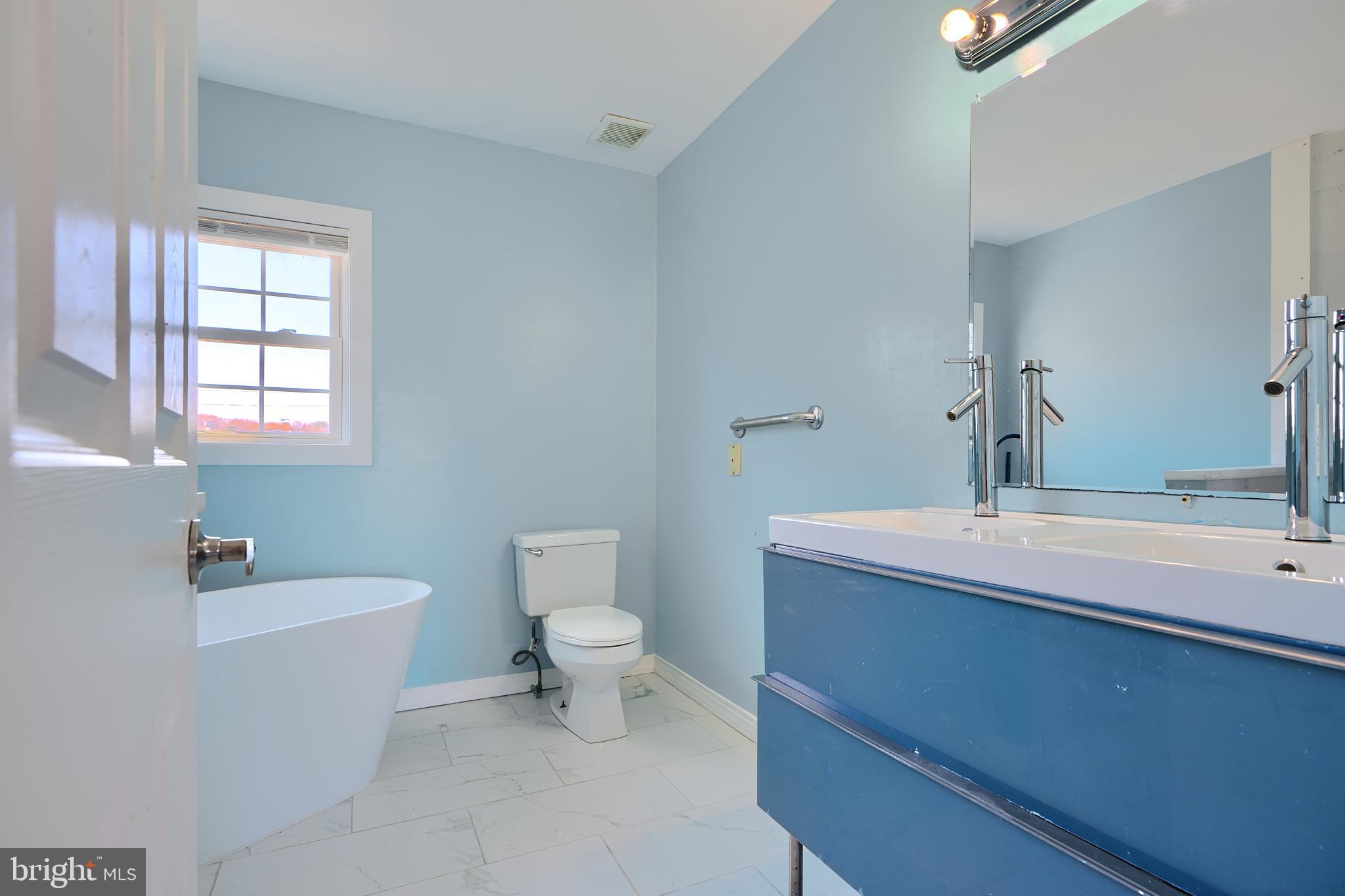 ELMWOOD - Residential