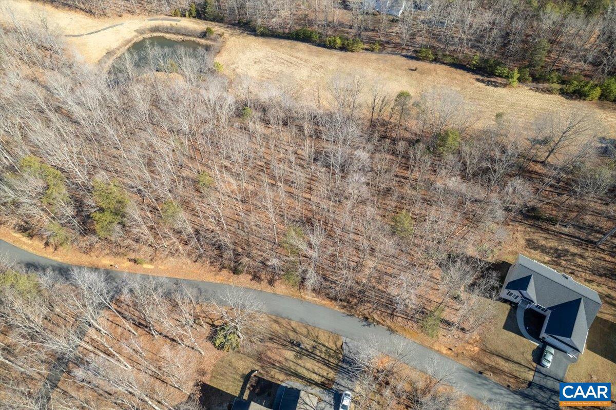 SHENANDOAH CROSSING - Land