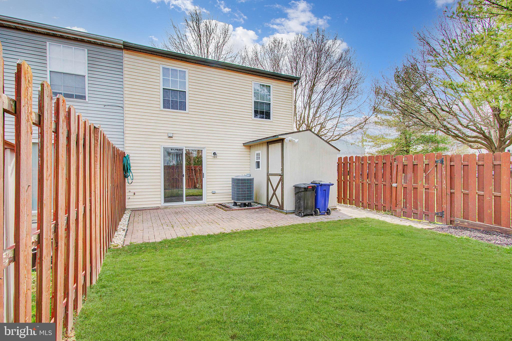 OAK VIEW VILLAGE - Residential
