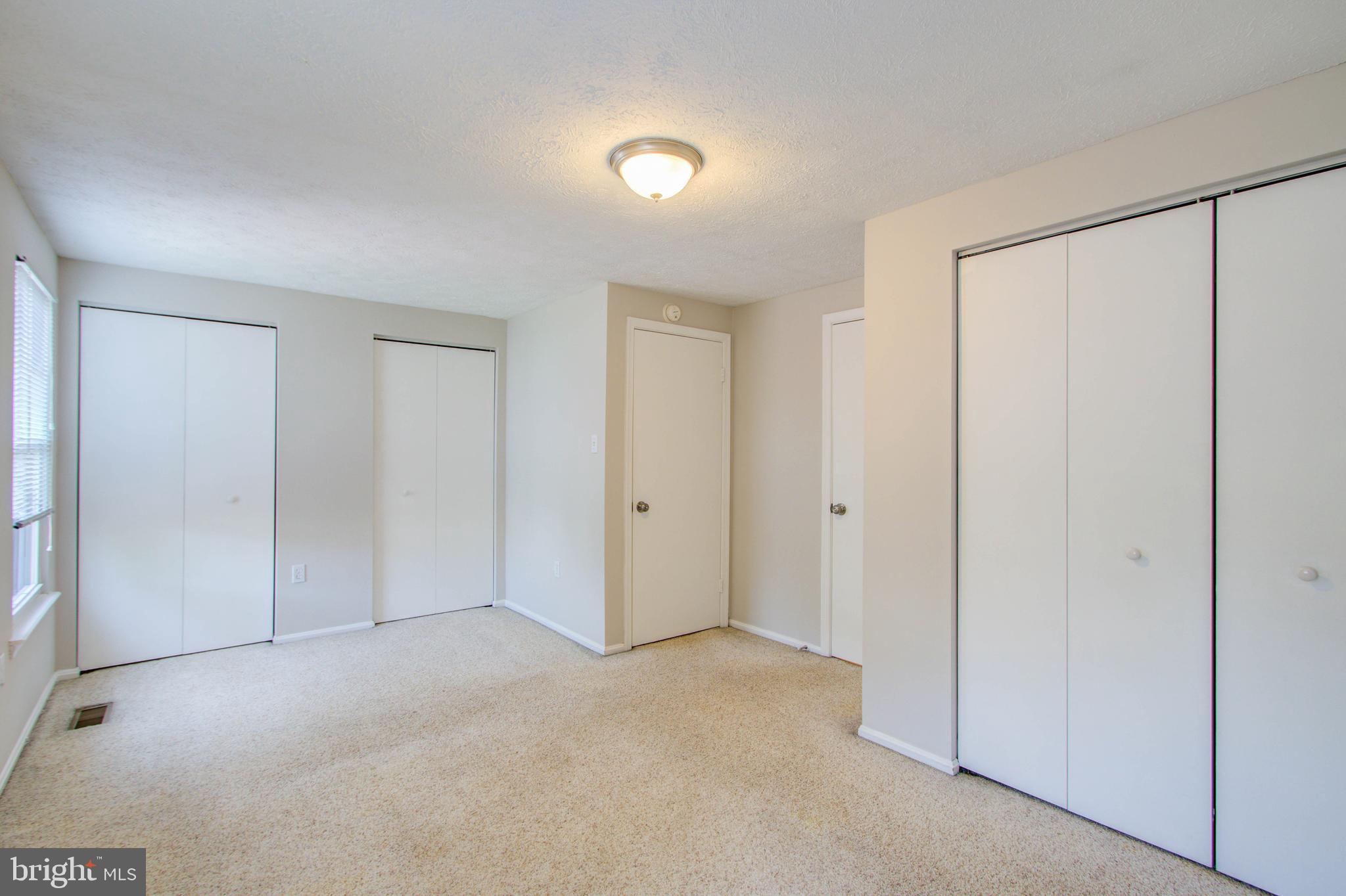 OAK VIEW VILLAGE - Residential