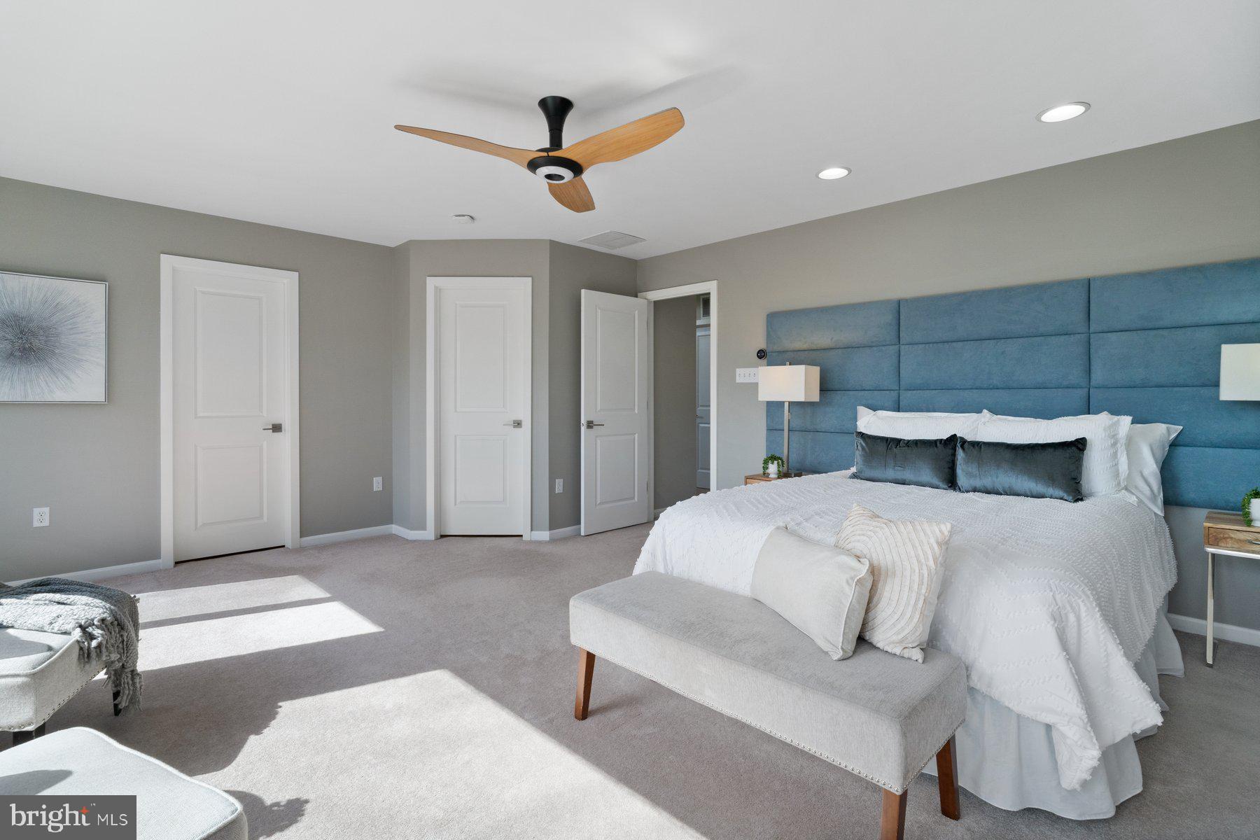 WOODRIDGE - Residential
