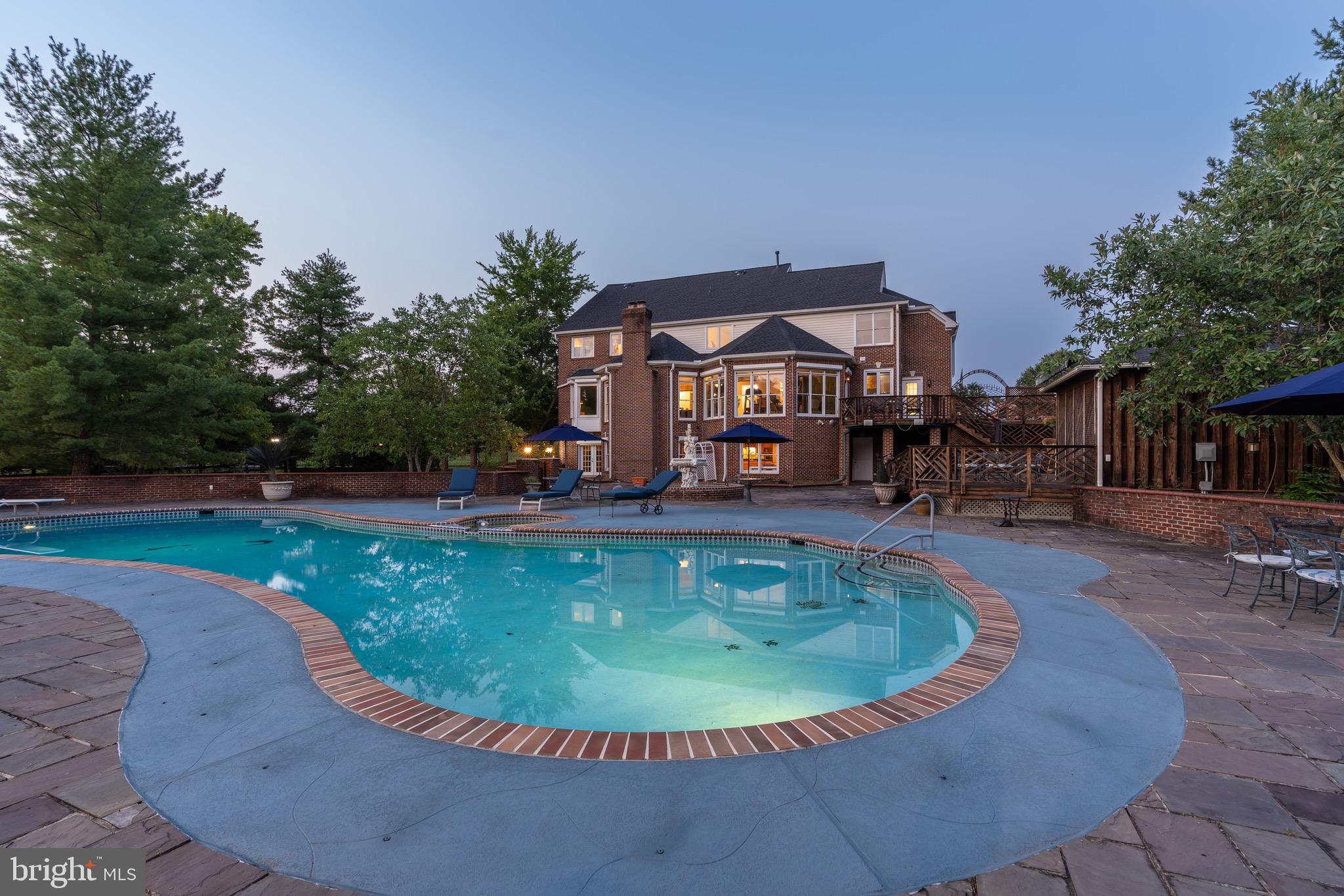 SULLY ESTATES - Residential