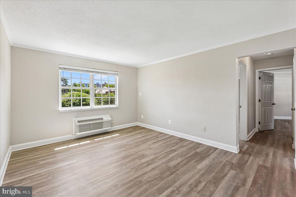 POTOWMACK CROSSING - Residential