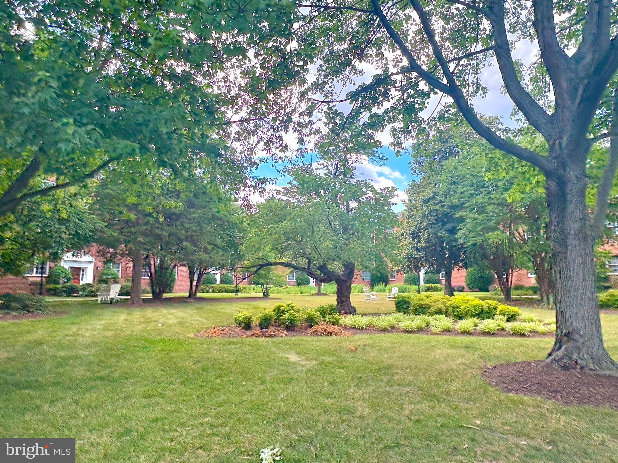 POTOWMACK CROSSING - Residential
