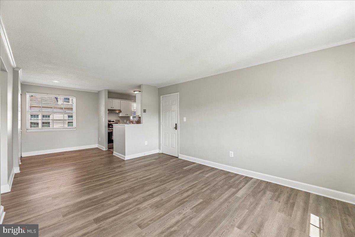 POTOWMACK CROSSING - Residential