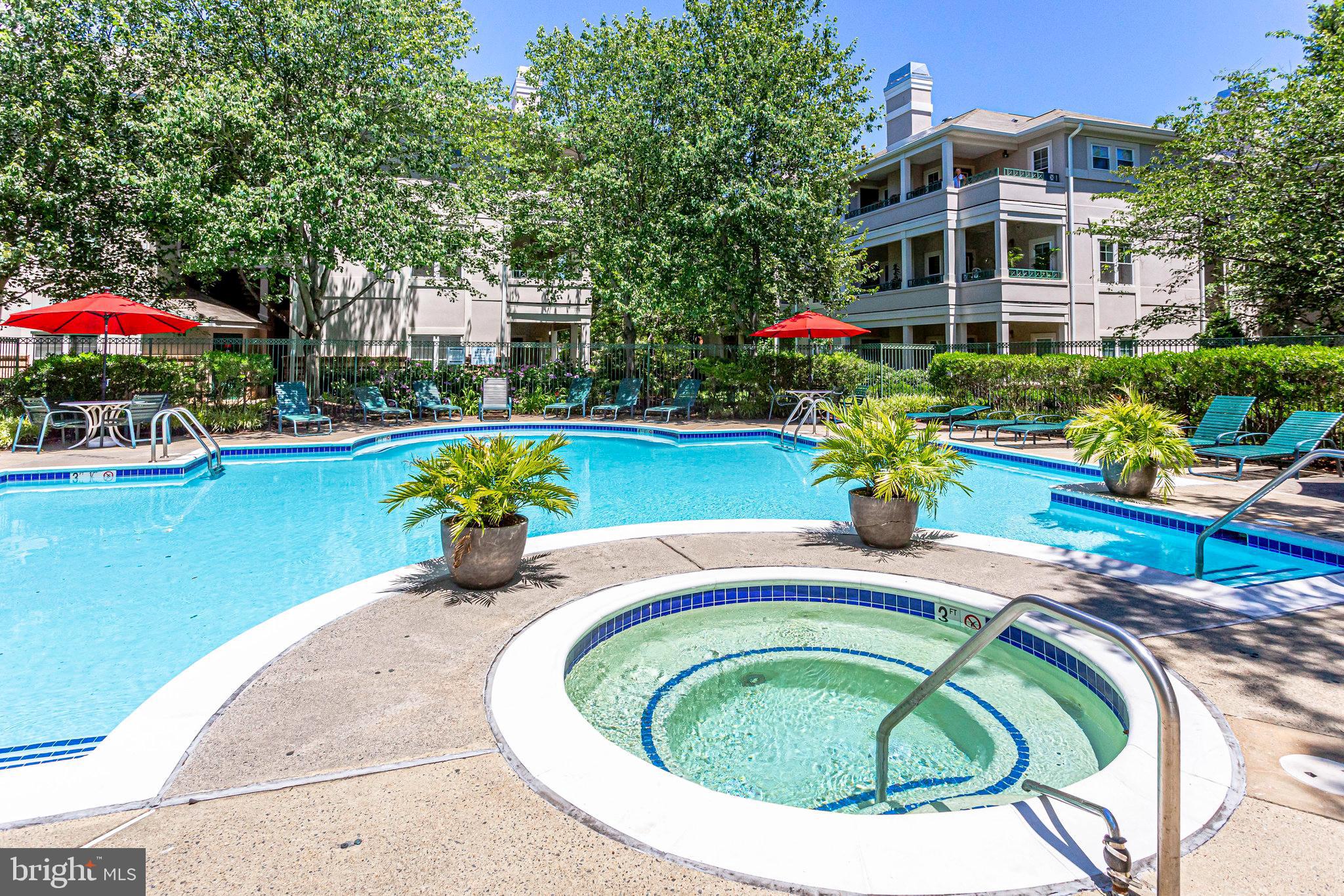 OAK PARK CONDO - Residential Lease