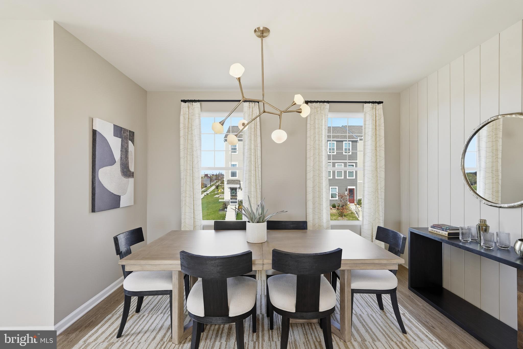 PRESIDENTS POINTE - Residential