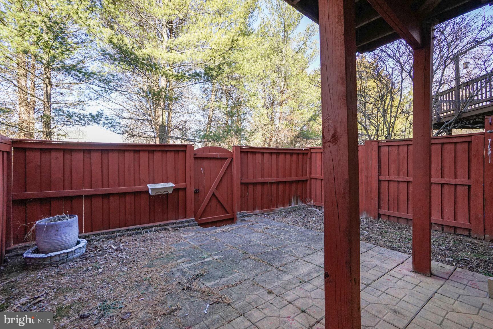 BROADLANDS - Residential