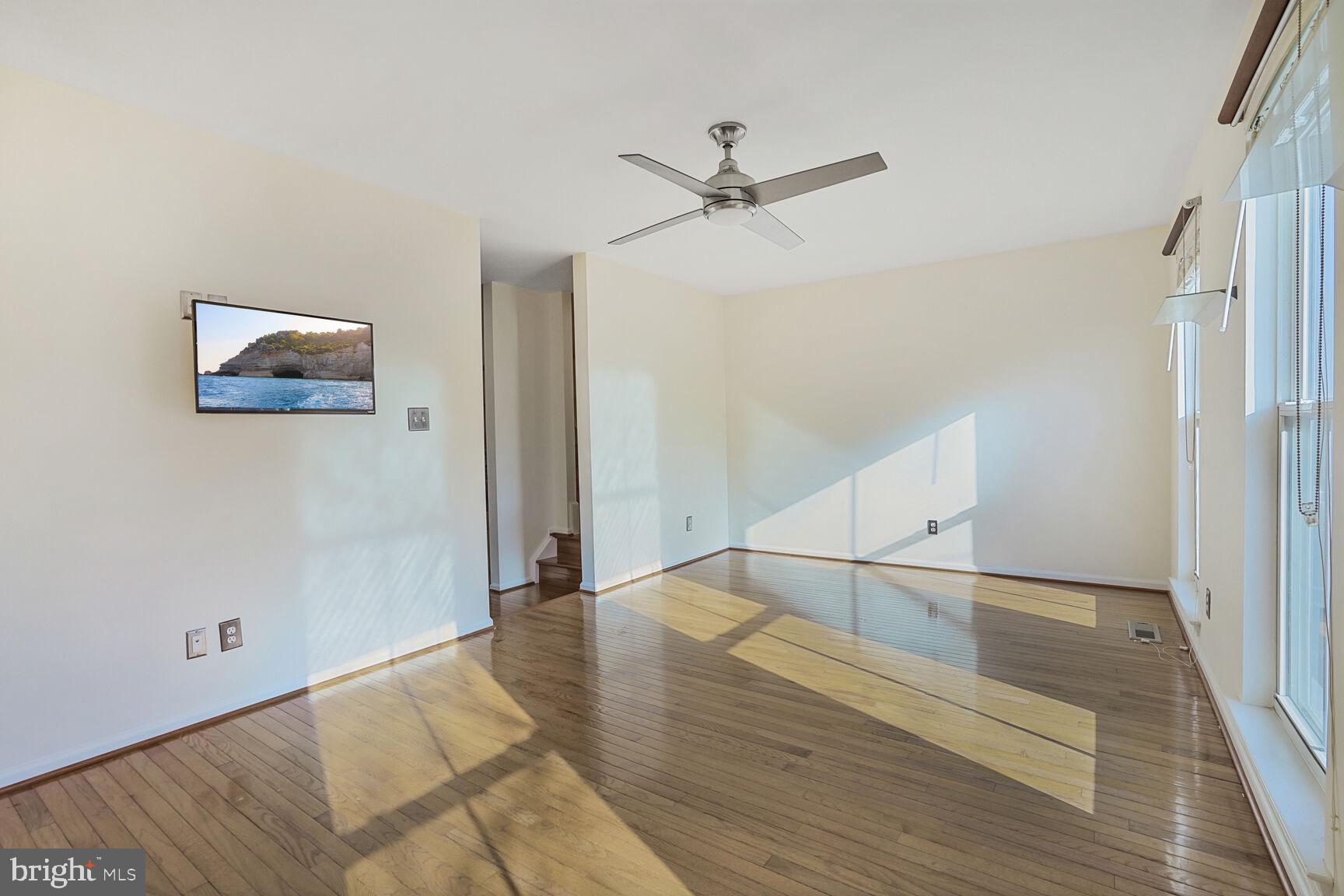 BROADLANDS - Residential