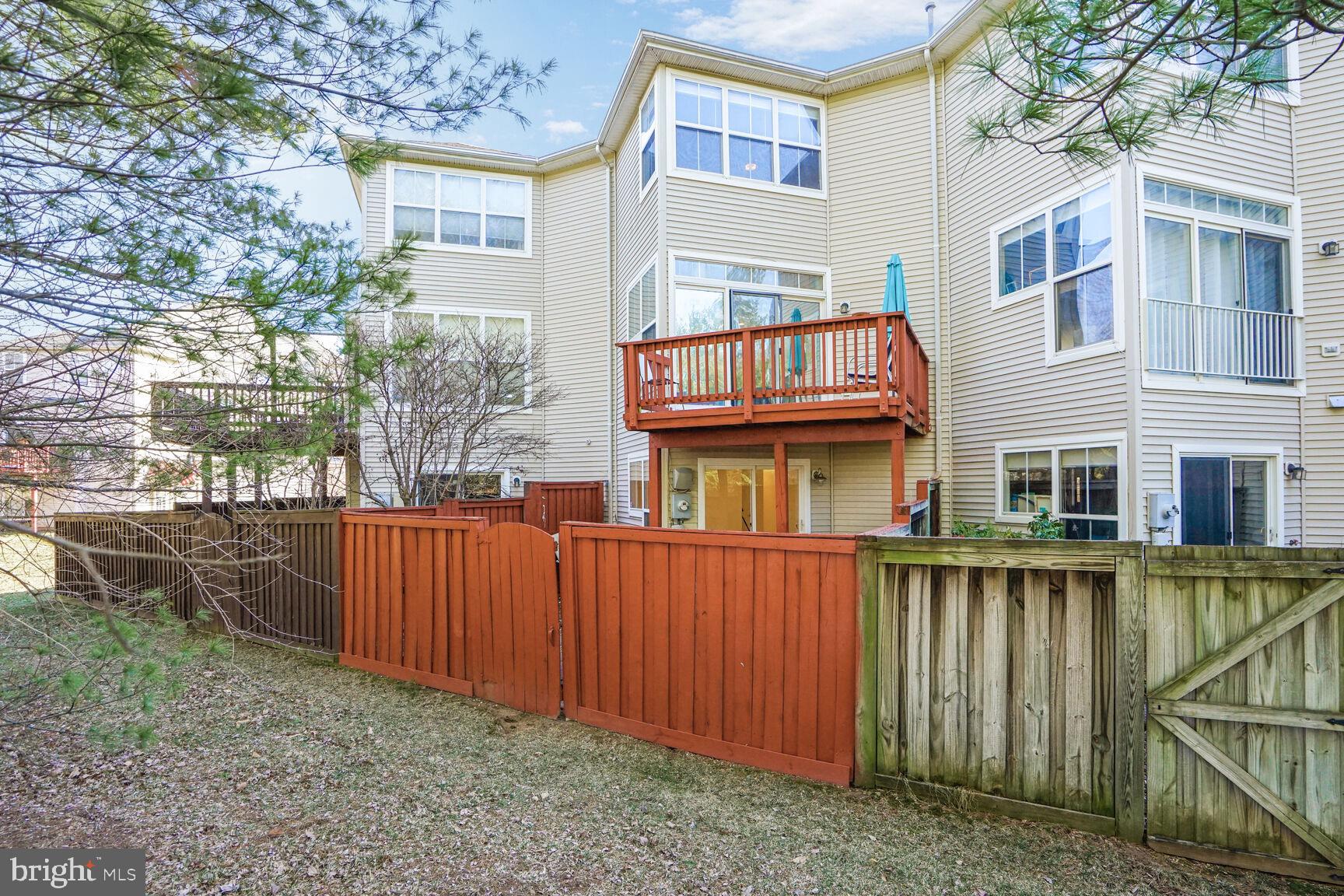 BROADLANDS - Residential