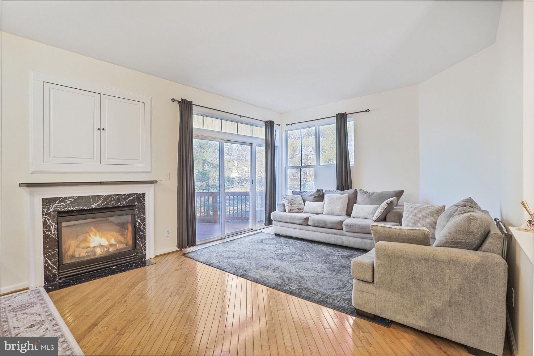 BROADLANDS - Residential