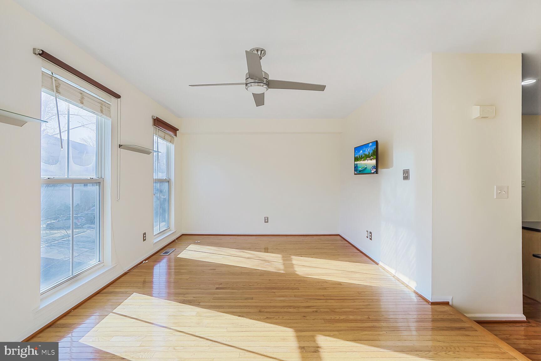BROADLANDS - Residential