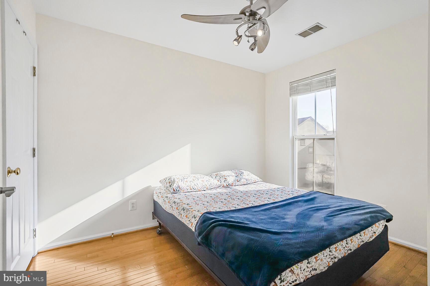 BROADLANDS - Residential