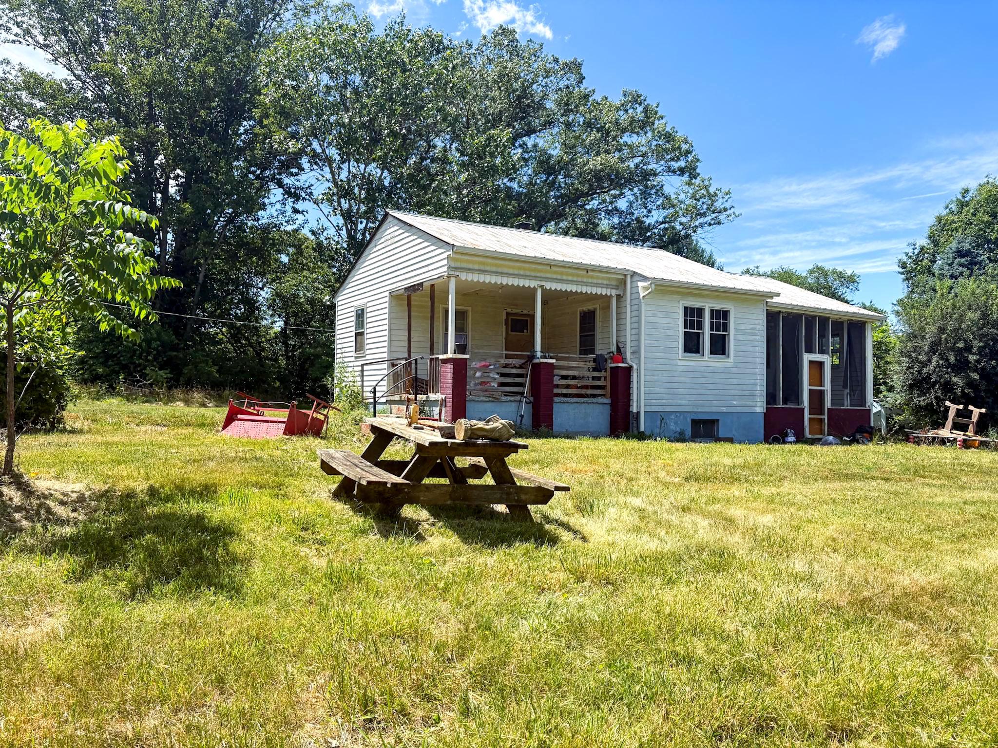 GUM SPRING - Residential