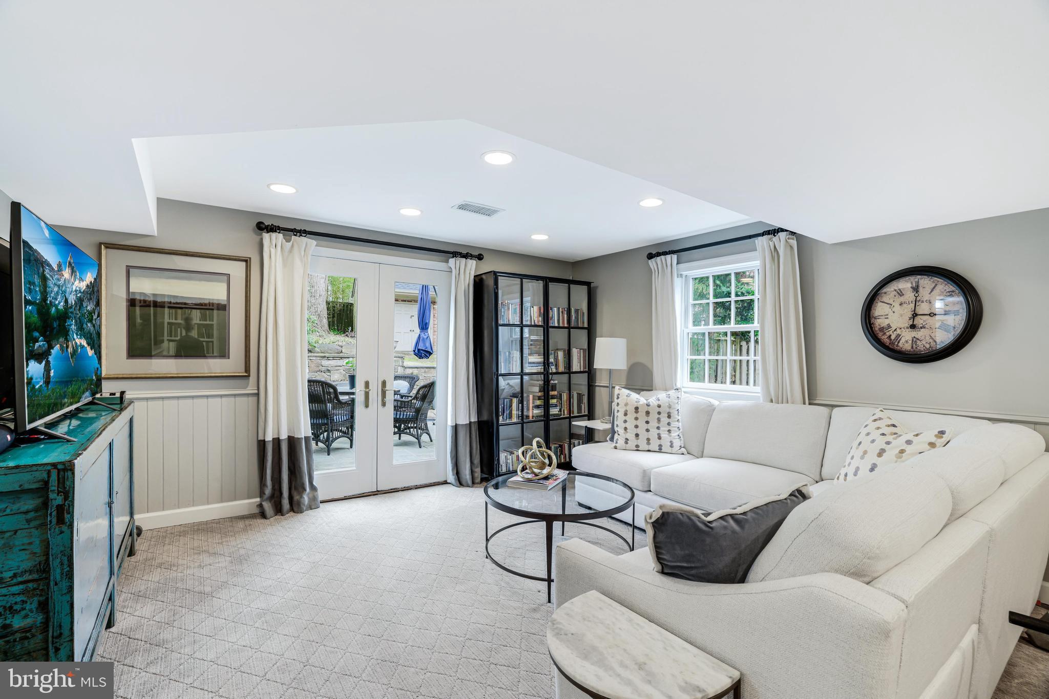 BRIGGS AND HOOPERS - Residential