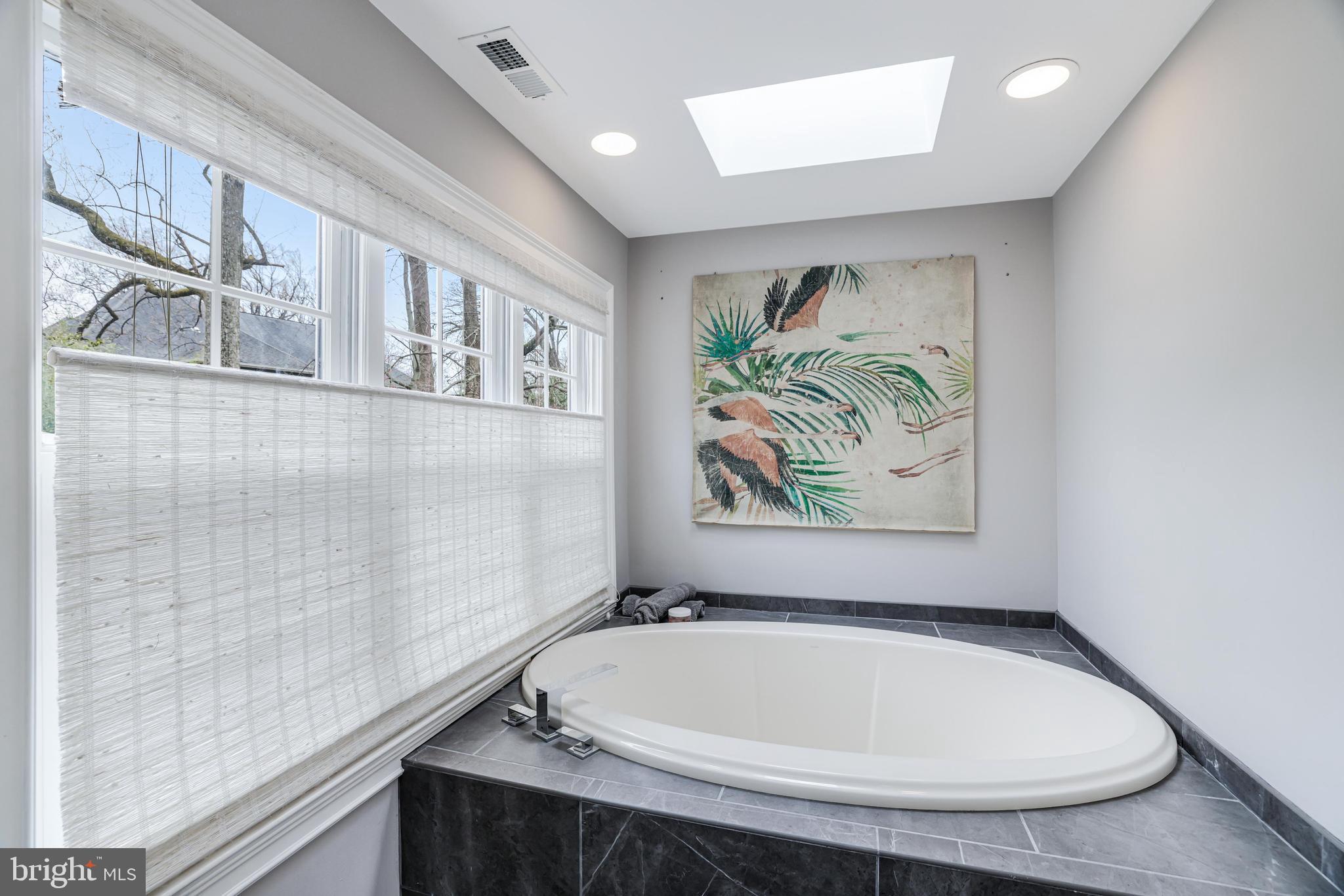 BRIGGS AND HOOPERS - Residential
