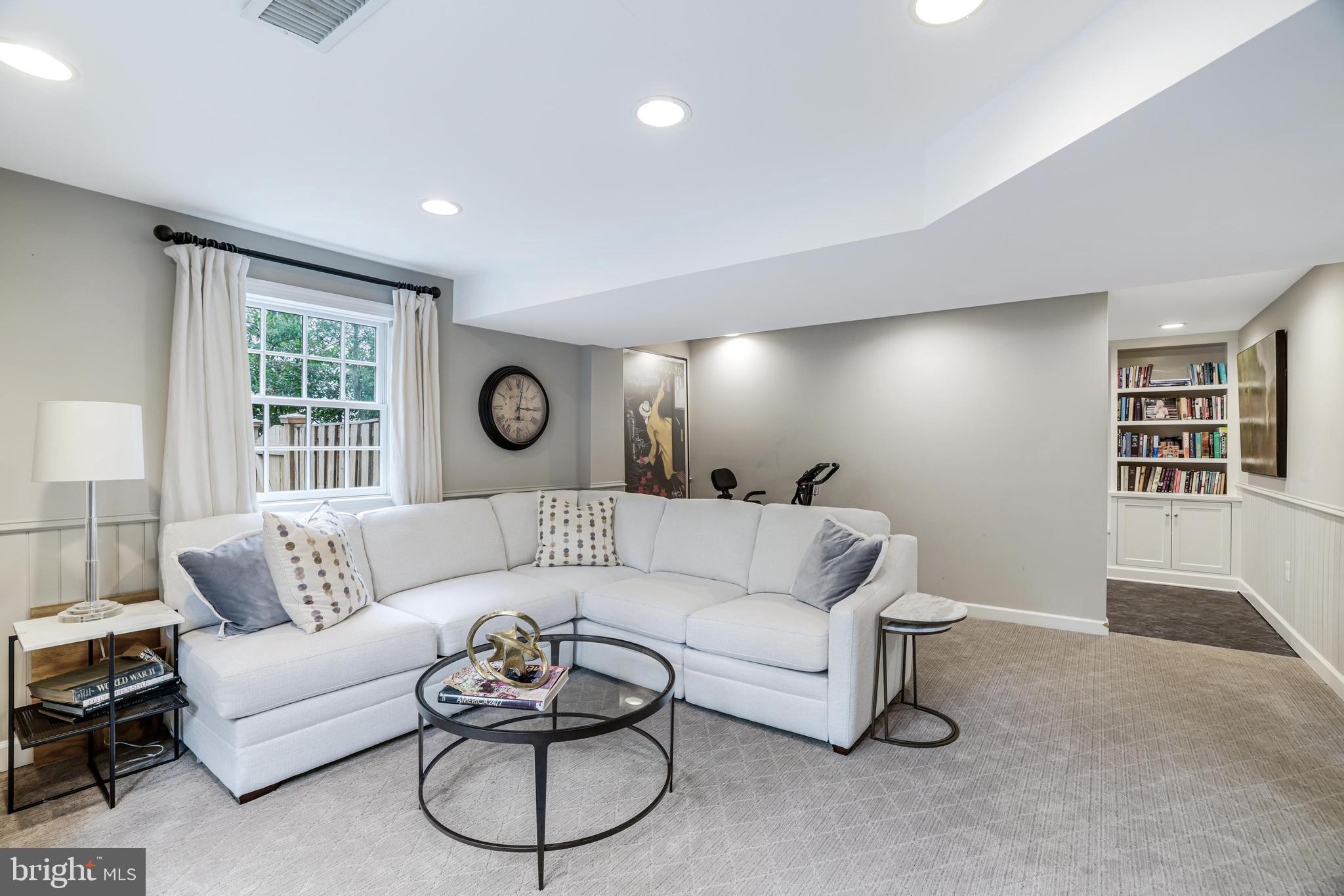 BRIGGS AND HOOPERS - Residential