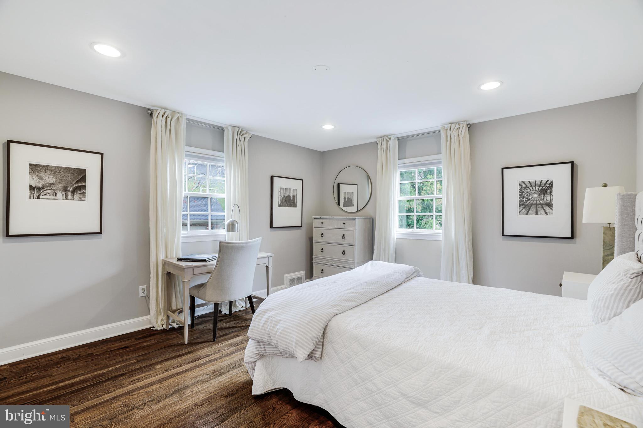 BRIGGS AND HOOPERS - Residential