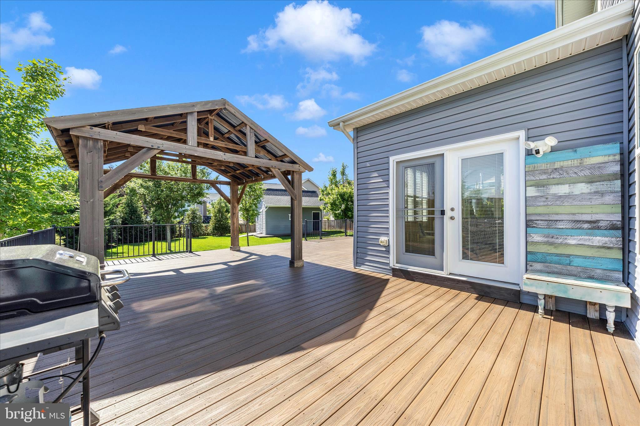 TUSCARORA CREEK - Residential