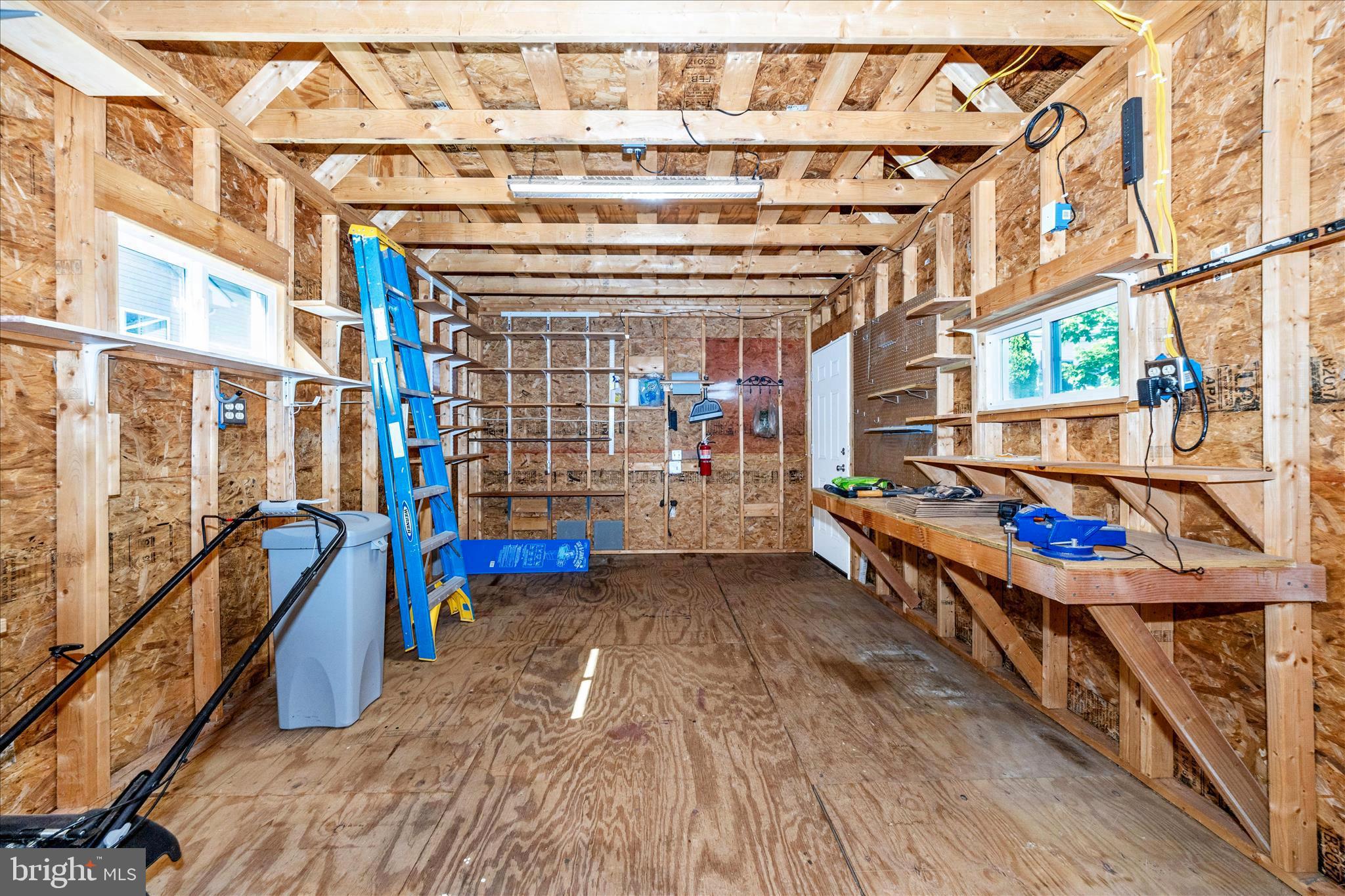 TUSCARORA CREEK - Residential