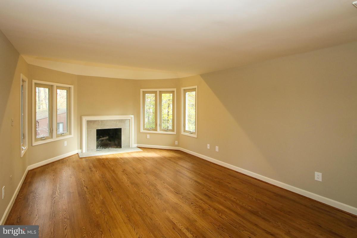 LOCUST RIDGE - Residential