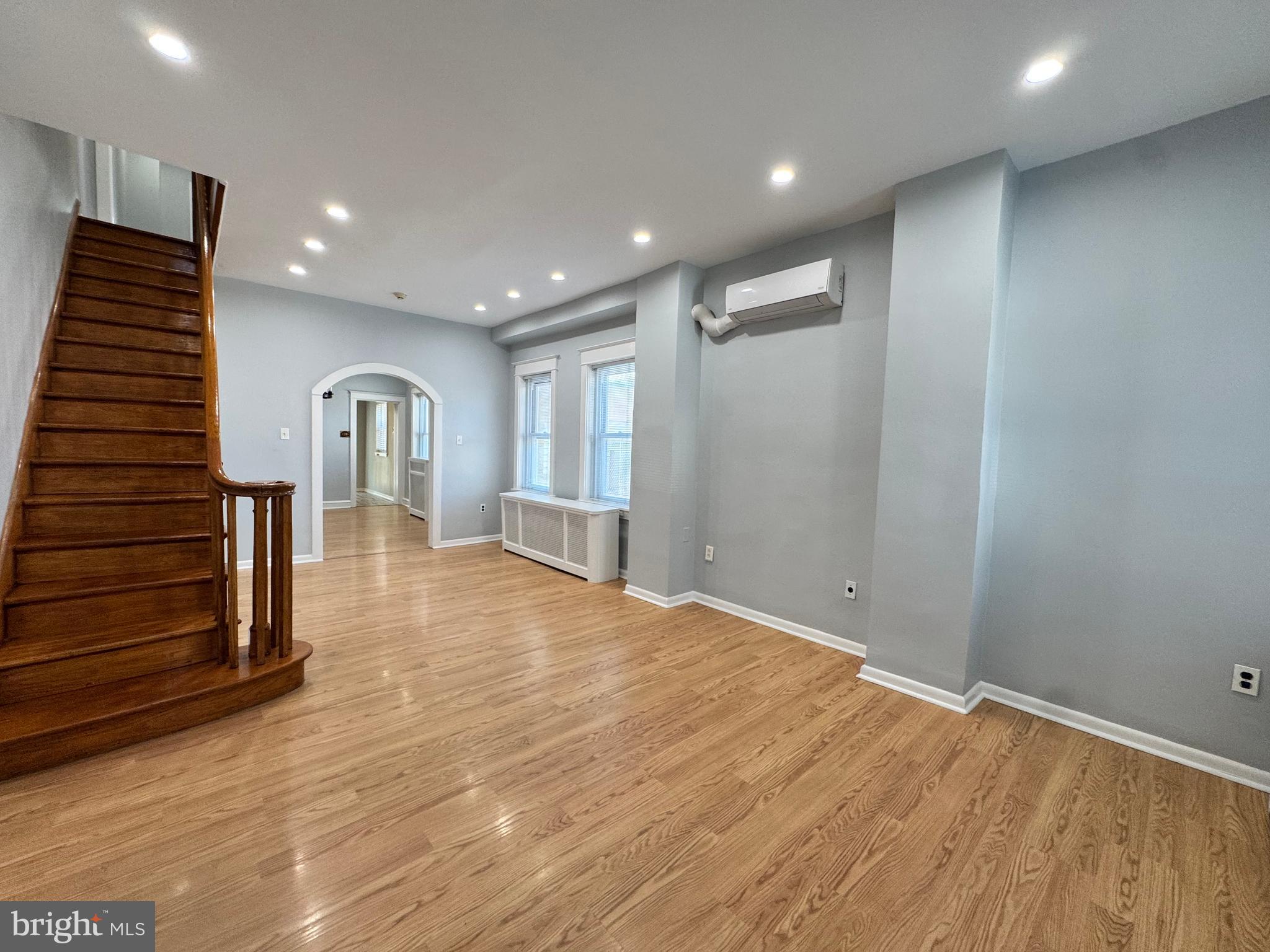PORT RICHMOND - Residential