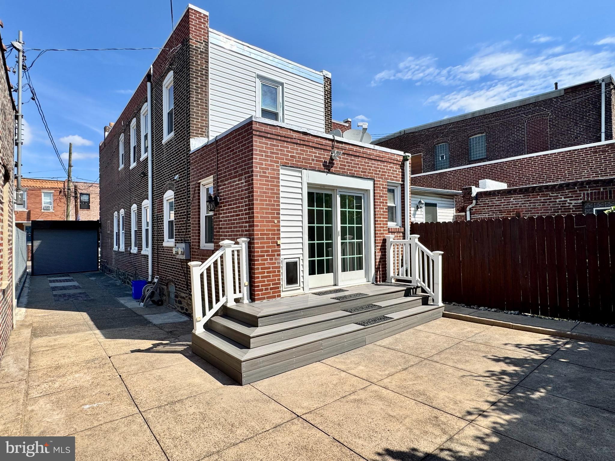 PORT RICHMOND - Residential