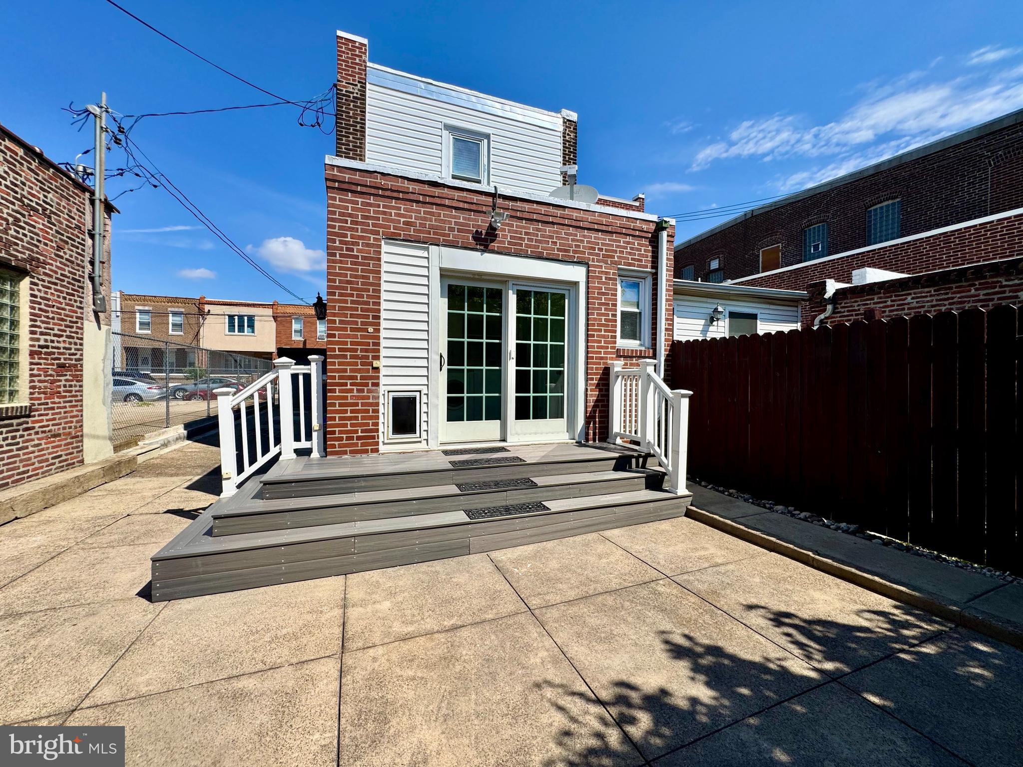 PORT RICHMOND - Residential