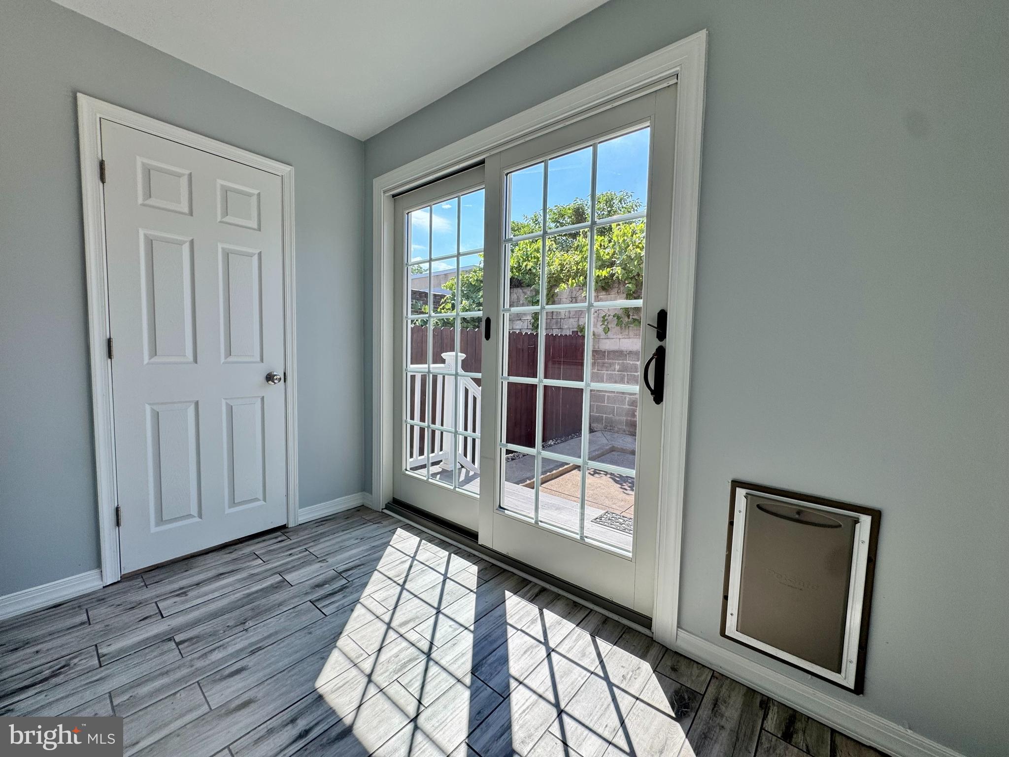 PORT RICHMOND - Residential